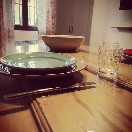 Holiday home Ambroz Y Plata *